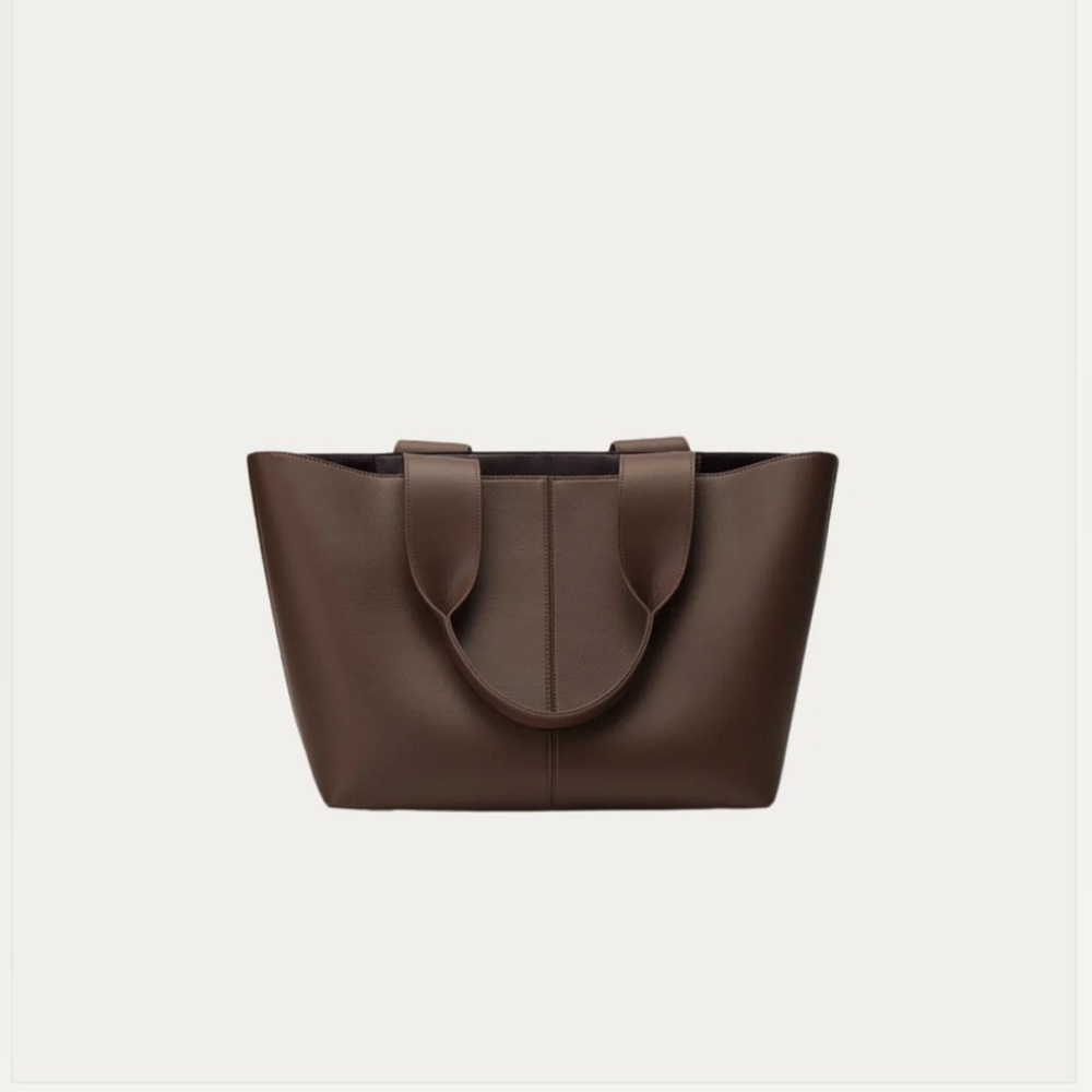 Classic Brown Leather Tote Bag - Everyday Carry